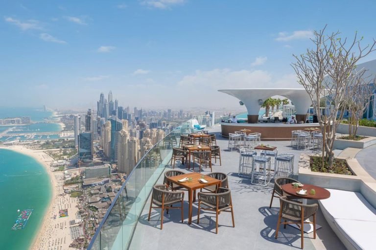 Best 10 Rooftop Restaurants and Lounges in Dubai